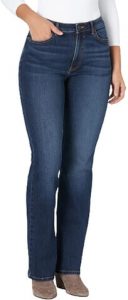 Wondering how to wear crop tops if you have a belly? Wear it with Wrangler Women's High Rise True Straight Fit Jeans